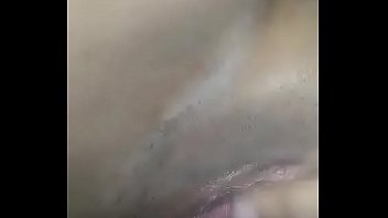 Mulher Linda Com Grandes Seios Na Webcam Se Masturbando